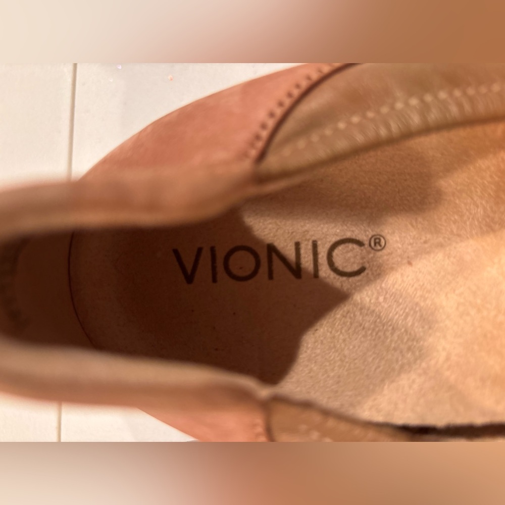 Vionic | ladies Jacey wedge slip on shoes. Size: 8 - Picture 4 of 12